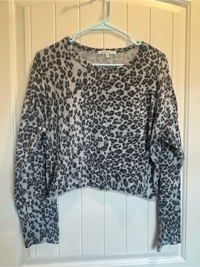 Gray Leopard Print cropped Sweater